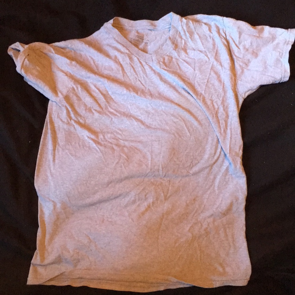 Hanes Grey V neck short sleeve shirt